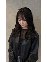 パーミル ヘア クマモト(permille ‰ hair Kumamoto) ブラック×韓国風巻き髪