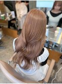 ダブルカラーミルクティーベージュインナーカラーハッシュカット