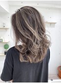 ハイライトバレイヤージュ_チェリーブラウンフェミニンロング