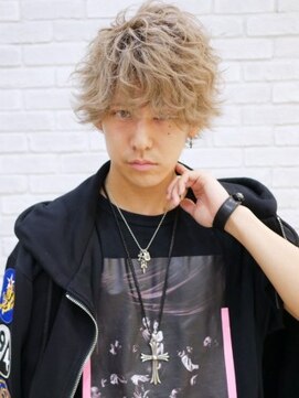 ミーティア バイ クアトロ(Meteor By QUATRO) メンズウェービーパーマ