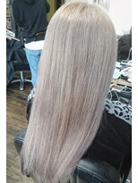 ガルボ ヘアー(garbo hair) garbohair営業中スタイル♪他店のお直しもキレイにミルク色に♪