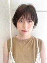 インビテーション(invitation) 首元すっきり・ショートヘアー・アッシュベージュ