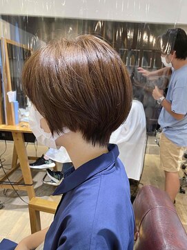 ヴァンクシー バイ ルナ(VANKCY by Luna) ショート ショートボブ 耳かけショート 丸みショート 20代 30代