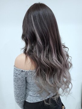 グランディールヘアデザイン(grandir hairdesign) スモーキーグレイでグラデーションエクステ