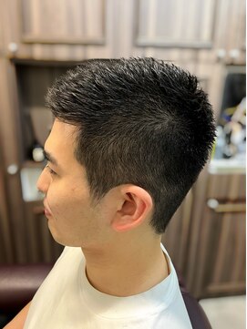 ミリオンバックス 上野(Million Bucks) ベリーショート<理容室>[メンズ/シェービング/床屋/上野]