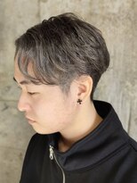 アルフレッド 平針店(alfRed)&nbsp;グレージュ　ツーブロック　センターパート　メンズショート