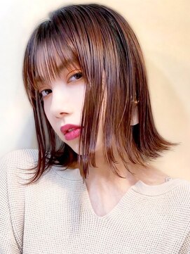 リノショアーズ 元町店(RINOSHORES) 大人可愛い切りっぱなしひし形レイヤーカットモカベージュ