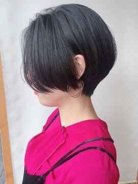 モリオフロムロンドン 原宿本店(morio from London) 【morio原宿】黒髪ハンサムショート 耳かけ