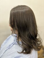 ジェナ(Jena)&nbsp;艶感カーキアッシュ