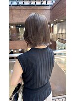 イオエ 梅田(ioe) ミルクティーベージュ/レイヤーボブ /髪質改善/縮毛矯正