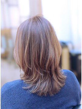 151e ヘアーデザイナーアンドヘアードクター(151e Hair designer&Hair doctor) くせ毛を生かしたレイヤースタイル