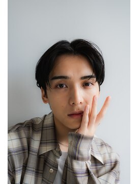 ロウ 銀座(RAW) ラウンドマッシュ　ナチュラルマッシュ　毛流れセンターパート