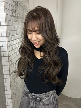 ガーランドウメダ(Garland umeda) アッシュベージュ×レイヤーで垢抜けスタイルに♪