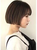 大人可愛いミニボブ