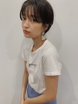 エイチ 梅田(H) ハンサムショートレイヤーミニウルフチェリーブラウンショート