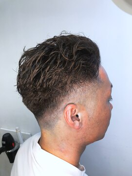 フィックス ヘアー(FIX hair) ソフトツイスト！フェードカット！[サマーカット/こなれヘア]