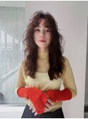 外人のくせっ毛みたいなスパイラルパーマ
