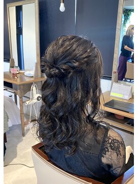 パプス ド コアフュール 宝塚中山寺店(Pap's de coiffeur) ハーフアップアレンジ♪