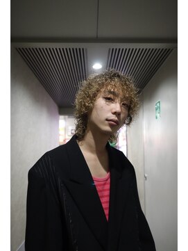 ゼスト リル 新宿(ZEST lill) サーフカール