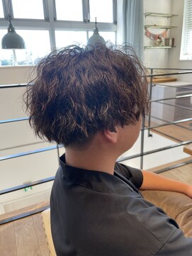 パイレーツ(Pirates Ushiwakamaru Style) ツイストスパイラルセンターパート