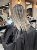 バレイヤージュ、ハイライト、レイヤーロング、グレーベージュ