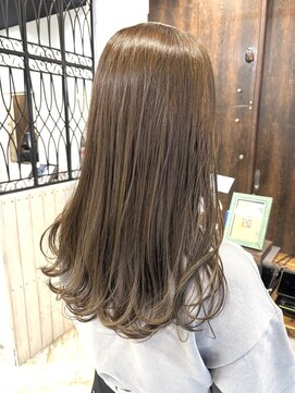 リノナ(Linona) ロングショートワンカールパーマカーキグレージュ前髪錦糸町