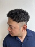 無造作ショートパーマツーブロックメンズカット