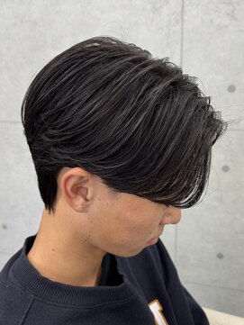 エデアンルクラ 下通(EDEAN Leclat) 熊本メンズパーマ センターパート ニュアンス 韓国ヘア