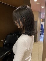 サボ 栄店(sabo) 外ハネ × 顔まわりレイヤー × ミディアム × 暗めグレージュ