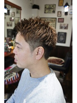 ヴェナ(VeNA) ツーブロックアッシュ