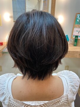 ヘアーゾーン ハチマルハチ 登戸駅前店(Hair Zone 808) 甘辛ミックスで攻めるショートボブ