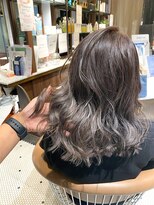 リバレッジ 広尾(Leverage) シルバーラベージュ