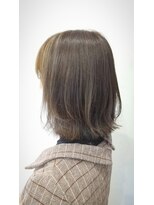 モプレア(MOPLEA)&nbsp;大人可愛いくびれボブ　グレージュ