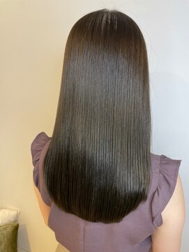 ジーナ 新宿(Zina) 大人かわいい20代30代40代女神ロング/グレージュ【Zina新宿】