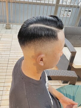 スキル(SKILL) ハードパート スキンフェード バーバー