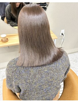 シカ 神戸三宮元町店(Cica) 神戸　三ノ宮　元町　髪質改善　 透明感カラー