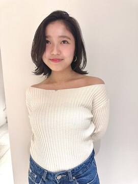 リノア 鵠沼海岸(LINOA) デザインカラー/レイヤーカット/ウェットヘア/オリーブベージュ