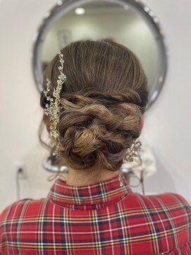 ビィーワンイースト(Be 1 EAST) ヘアセット