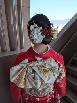 アド ヘア プレイス(adon hair place) タイトシニヨン