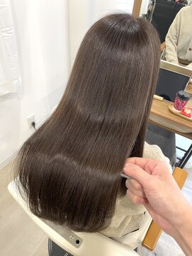 美髪専門サロン バイ マイル(美髪専門サロン by mile) 乾かすだけでサラサラな髪に【縮毛矯正】