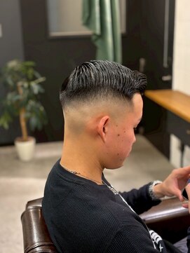 クフィア メンズヘアー カンポ 難波店(CUFFIA MEN'S HAIR CAMPO) ブルーブラックツーブロックフェードカットソフトモヒカン