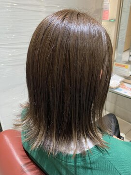 エム インターナショナル 白岡 キュート(EMU international CUTE) 外ハネでつくる大人可愛い髪