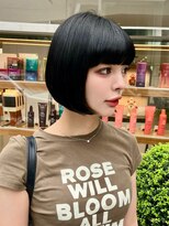 ピークアブー ワン(PEEK-A-BOO ONE)&nbsp;ボブぱっつん前髪カット暗髪ショートボブブルーブラック