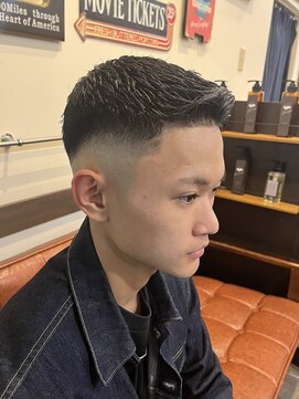 ドゥーエン 守口店(DoEN) フェザーアップ×ミドルフェード