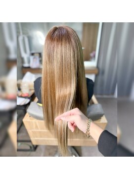 リノ(Lino) エクステもサラサラ!髪質改善!