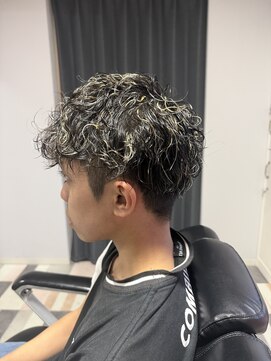 リュウ(Ryu) ハイライトパーマ