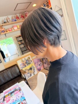 ヘア メイク ココ(hair make coco) 前に下がる大人ショート (*^^*)