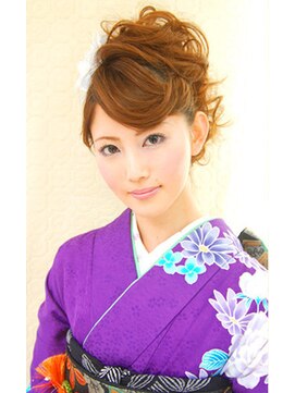 ゲッカビジン(GEKKABIJIN) リーゼント風ソフトモヒ《ヘアセット&着付 GEKKABIJIN》