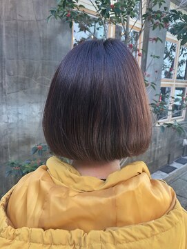 アンプレヴーアジュテ(Impre'vu ajoute) ツヤ感内巻きボブ