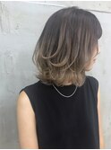 外はねソフトミニウルフ細めハイライトカラーくすみベージュ